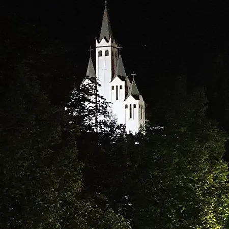 Appartement Lilie In Mit Tiefgarage, New And Modern Hévíz