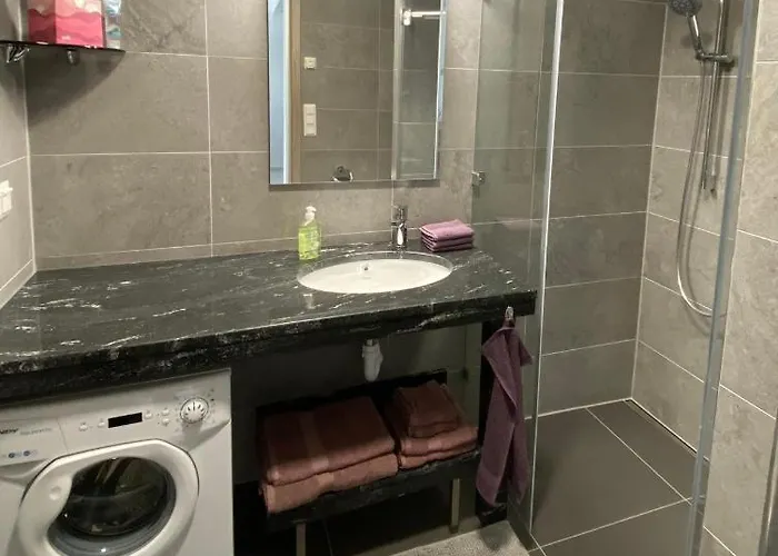 Appartement Lilie In Mit Tiefgarage, New And Modern *