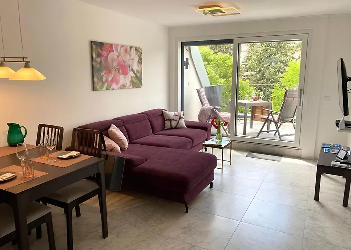 Lilie In Mit Tiefgarage, New And Modern Hévíz