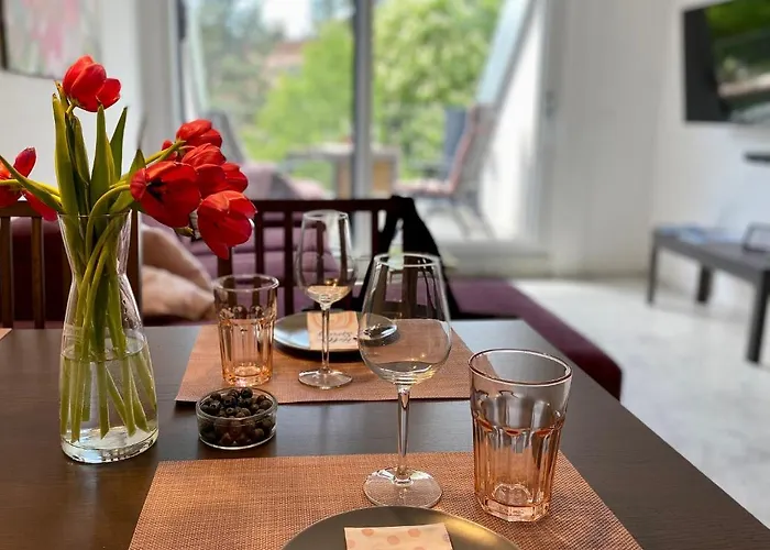 Lilie In Mit Tiefgarage, New And Modern *