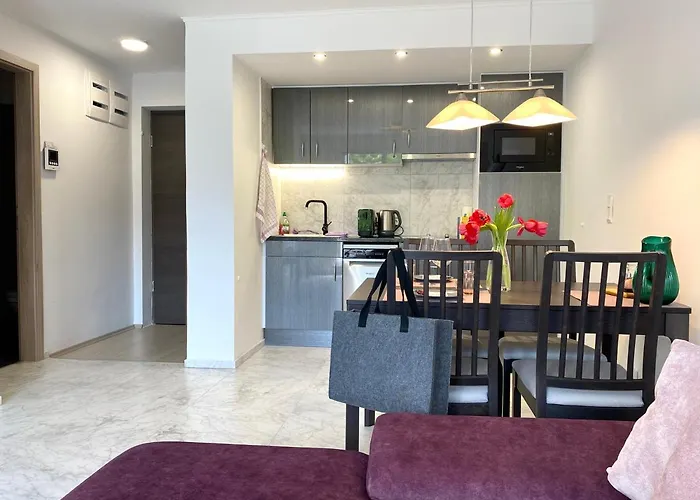 Lilie In Mit Tiefgarage, New And Modern