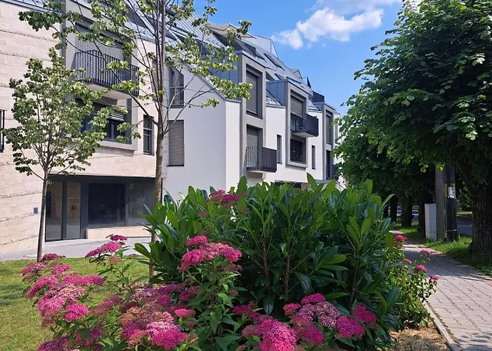 Appartement Lilie In Mit Tiefgarage, New And Modern